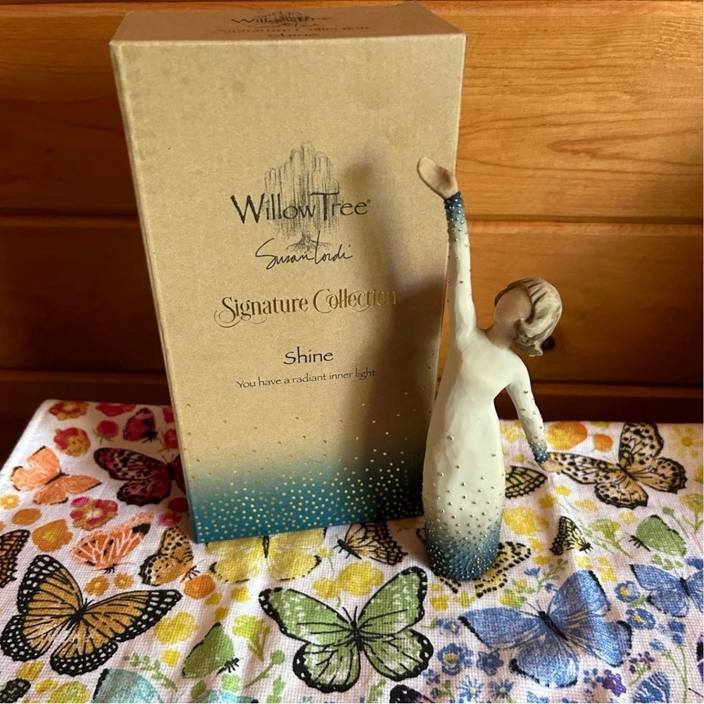 Willow Tree " Shine  " Figurine - Cream and Blue